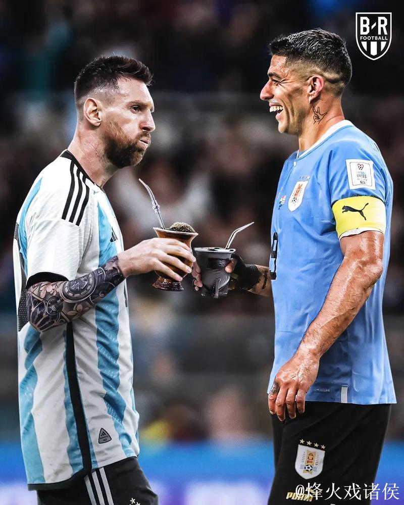 雷吉隆与梅西、苏亚雷斯国家德比激烈交锋,变成合作伙伴! 雷吉隆与梅西、苏亚雷斯国家德比激烈交锋,变成合作伙伴!